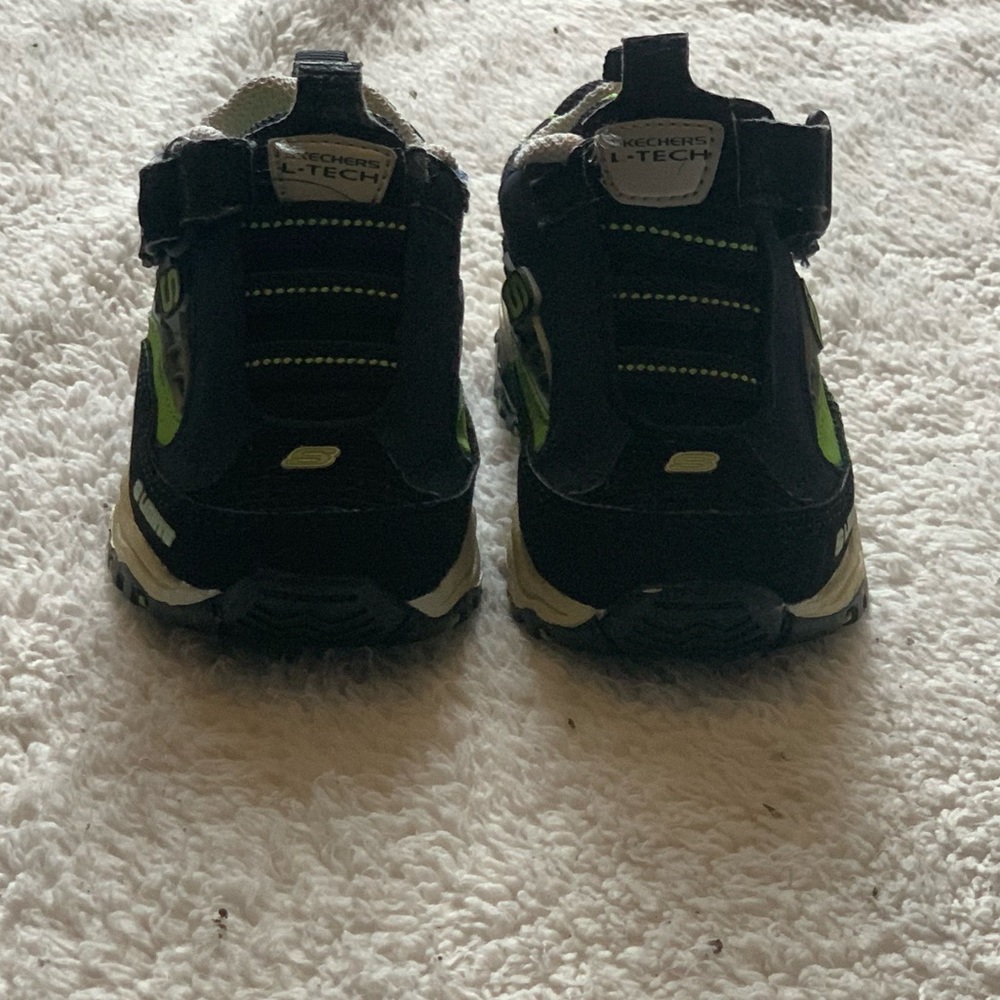 Baby shoes
